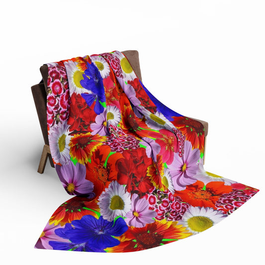 Red Floral Bliss Arctic Fleece Blanket